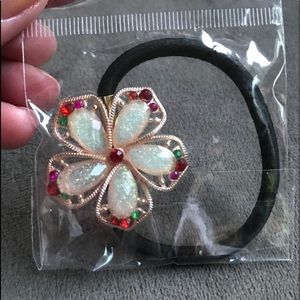 NIP Iridescent flower hairband